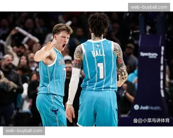 黄蜂热火附加赛首轮对决，输球一方直接结束赛季